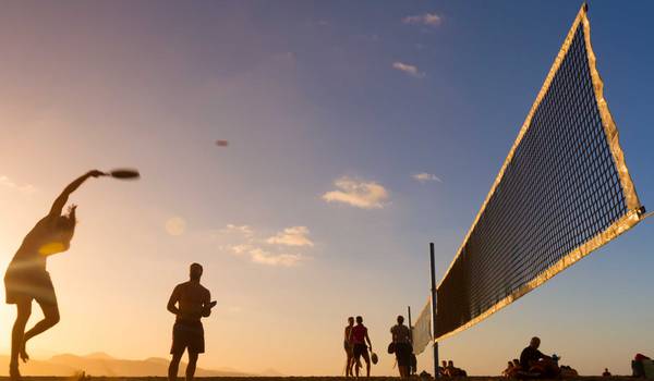 DEPORTE EN LA PLAYA